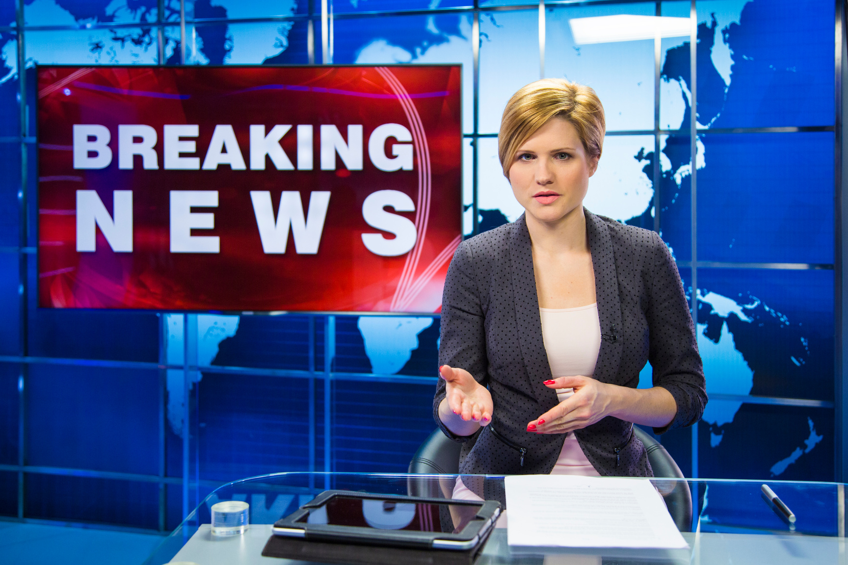 Breaking news female anchor